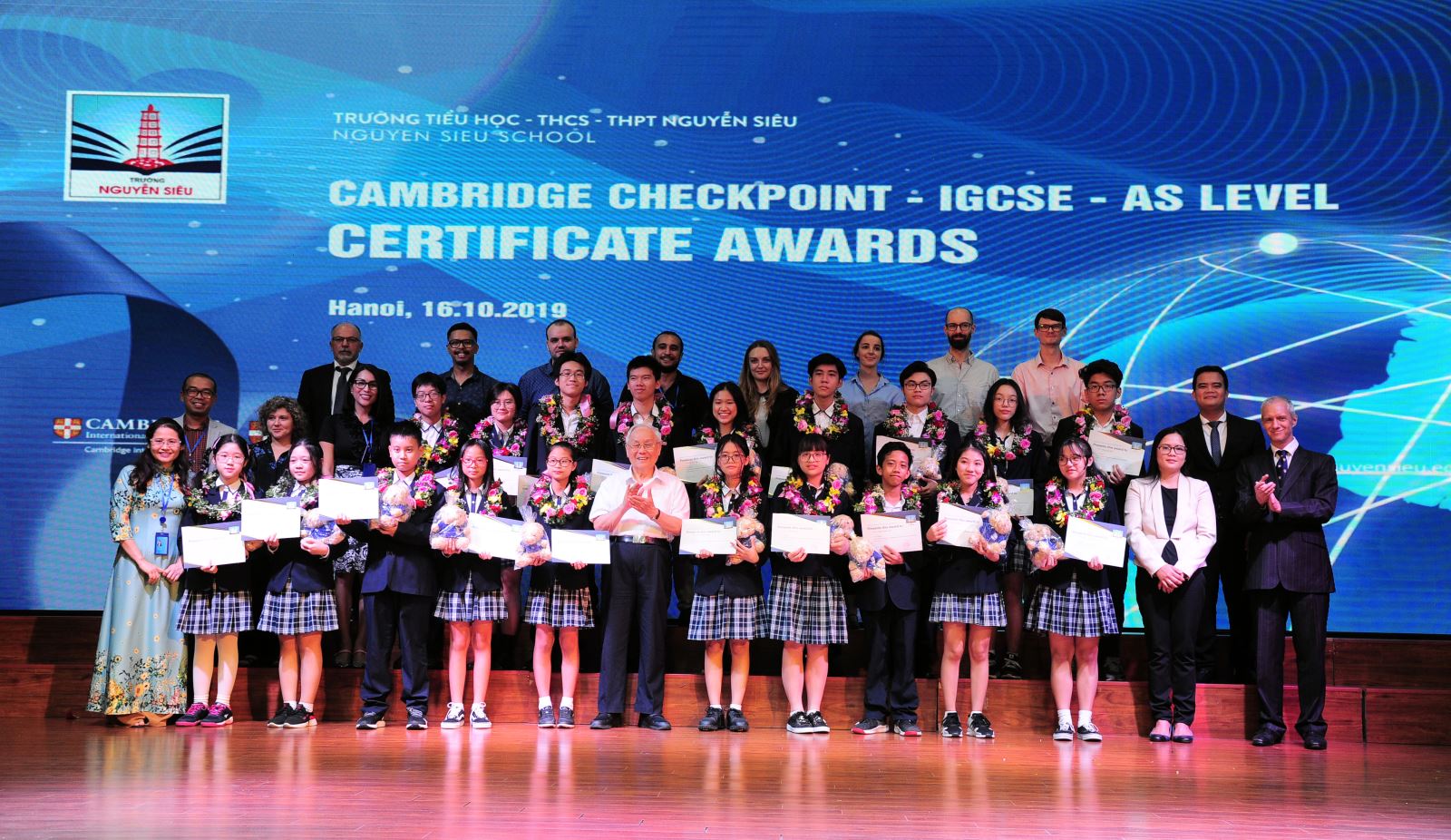 Cambridge award ceremony at Nguyen Sieu